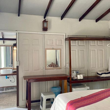 Ailay Hotel Koh Phayam Luaran gambar