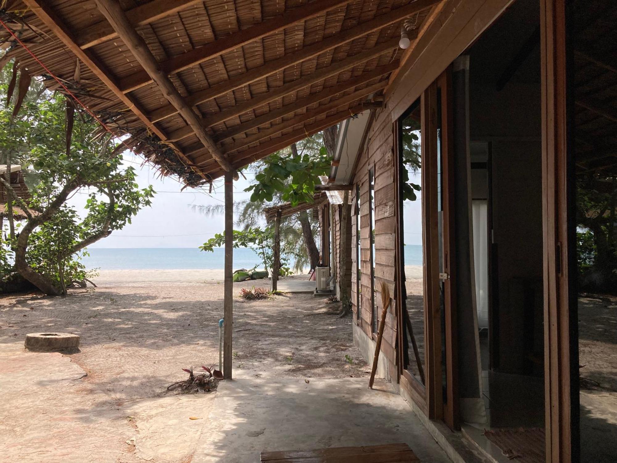Ailay Hotel Koh Phayam Luaran gambar